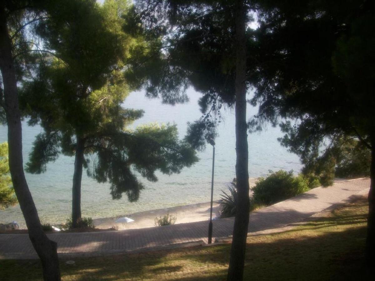 Lambrisa Lägenhet Trogir Exteriör bild