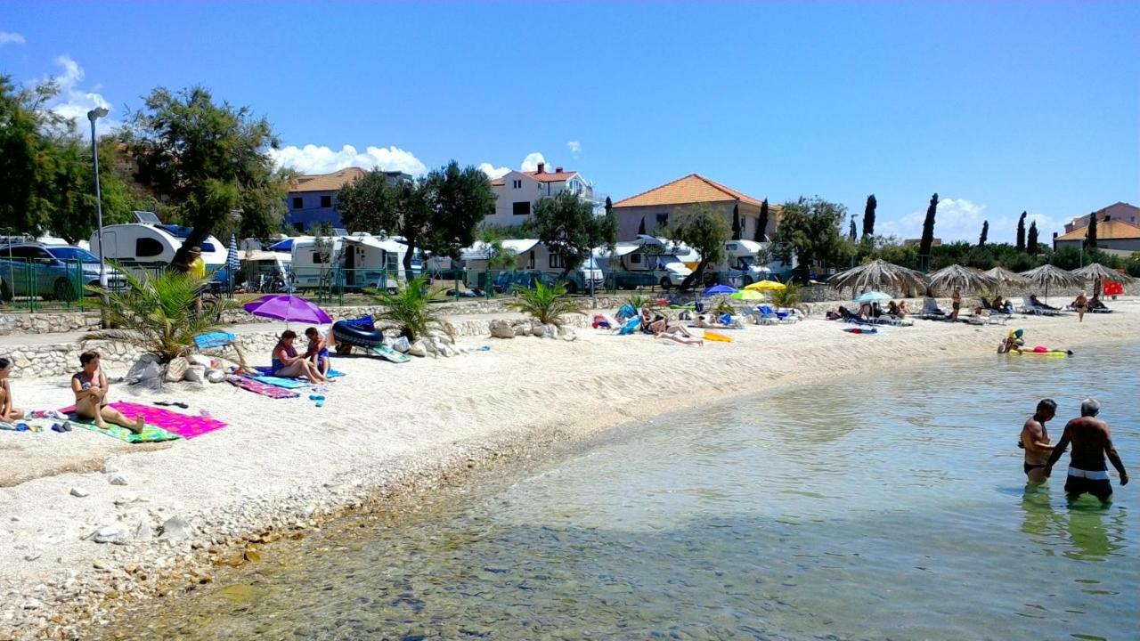 Lambrisa Lägenhet Trogir Exteriör bild