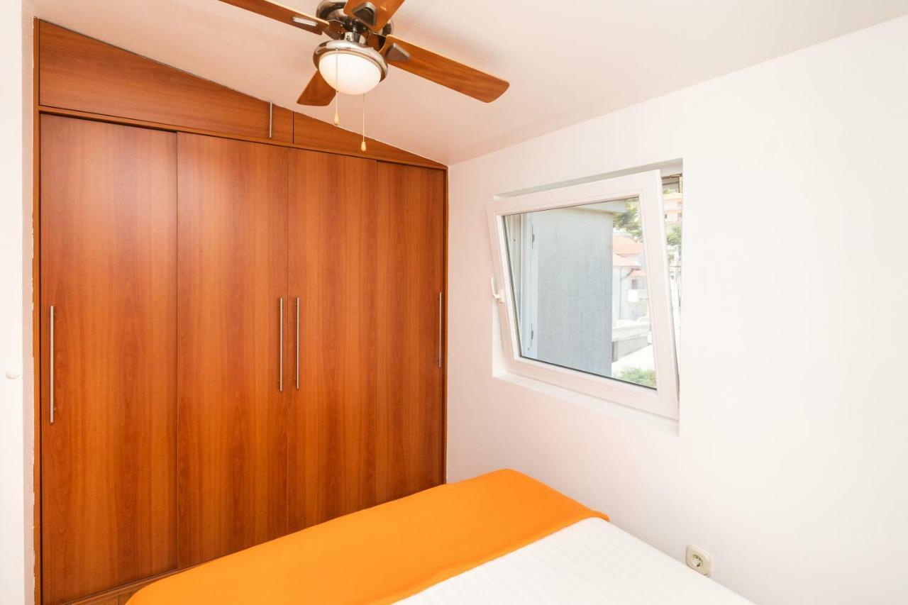 Lambrisa Lägenhet Trogir Exteriör bild